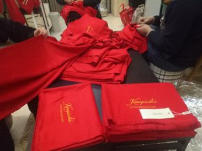 凯宾斯基酒店年会围巾定制